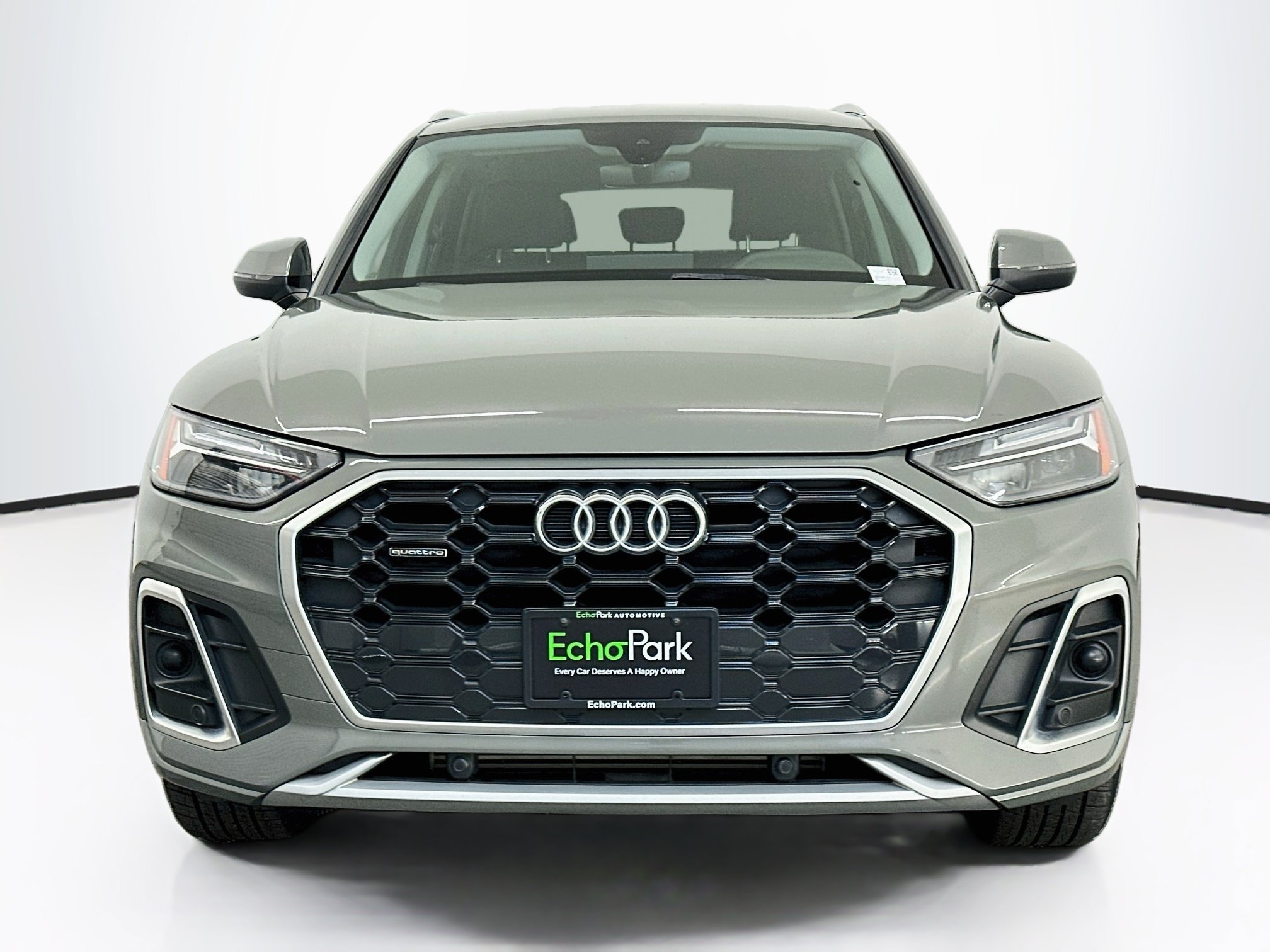 Used 2023 Audi Q5 2.0T Premium w/ Convenience Package AWD/4WD image 2
