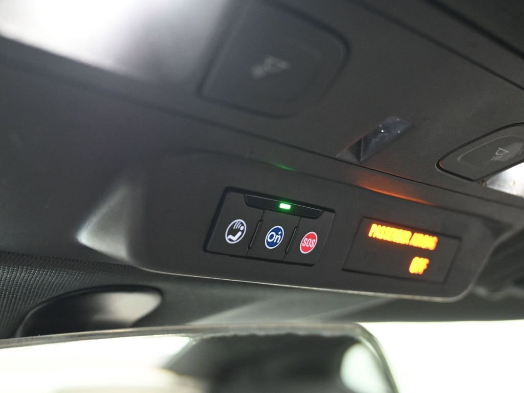 Used 2022 Chevrolet Camaro LT image 25