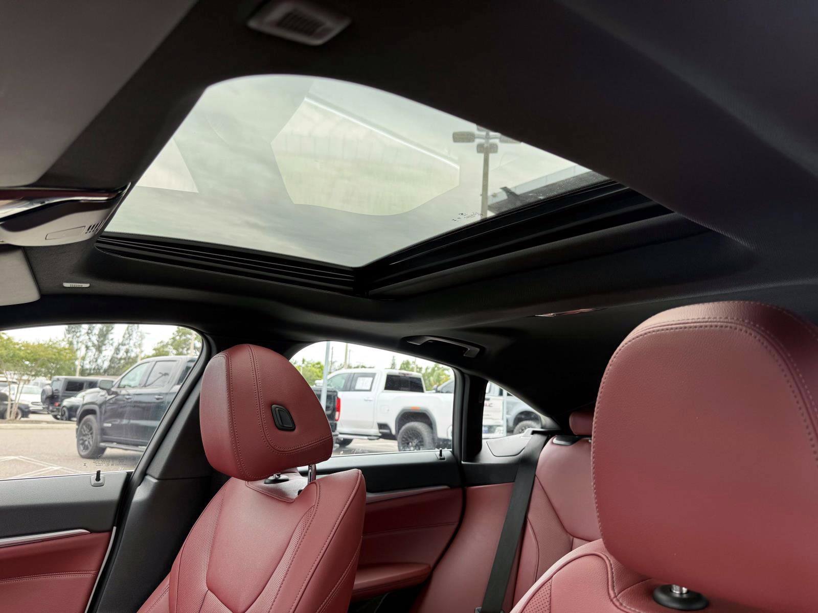 Used 2025 BMW i4 eDrive40 w/ Premium Package RWD image 22