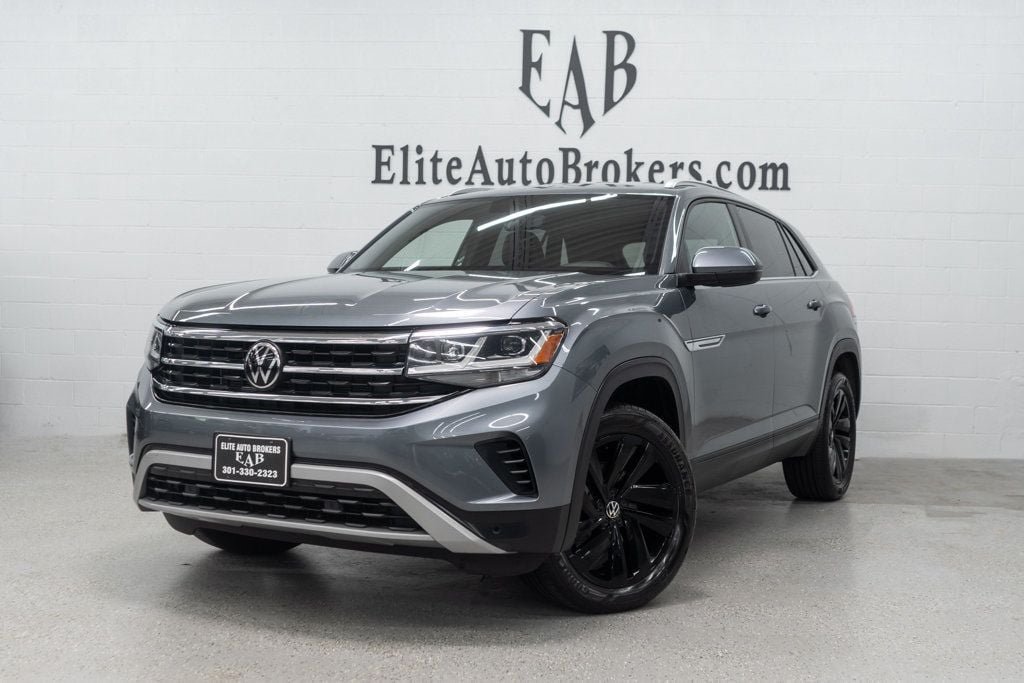 Used 2023 Volkswagen Atlas Cross Sport SE w/ Black Wheel Package