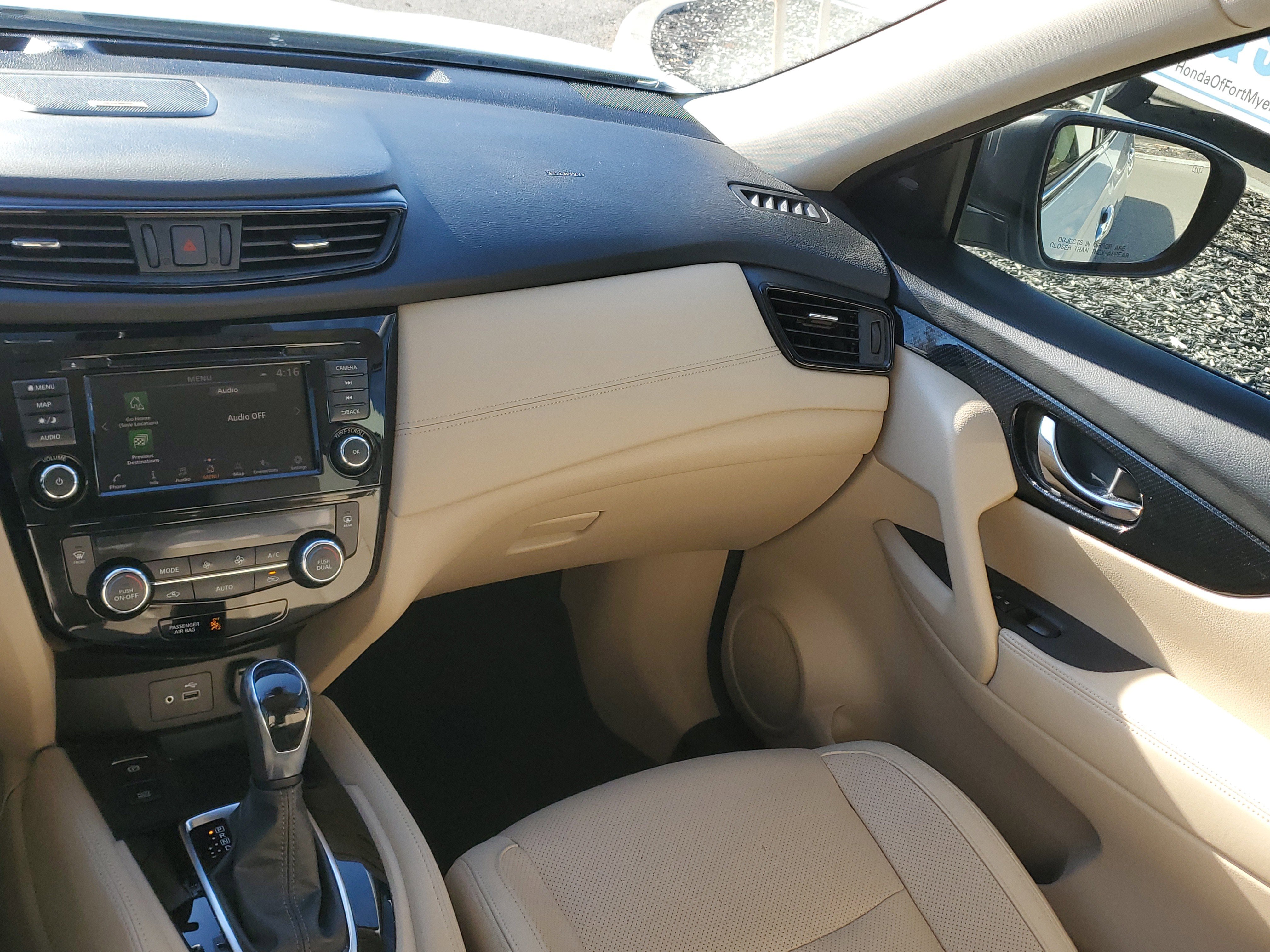 Used 2020 Nissan Rogue SL w/ Premium Package image 23