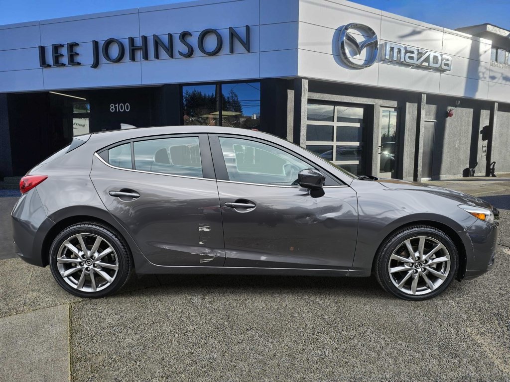 Used 2018 MAZDA MAZDA3 Grand Touring FWD image 6