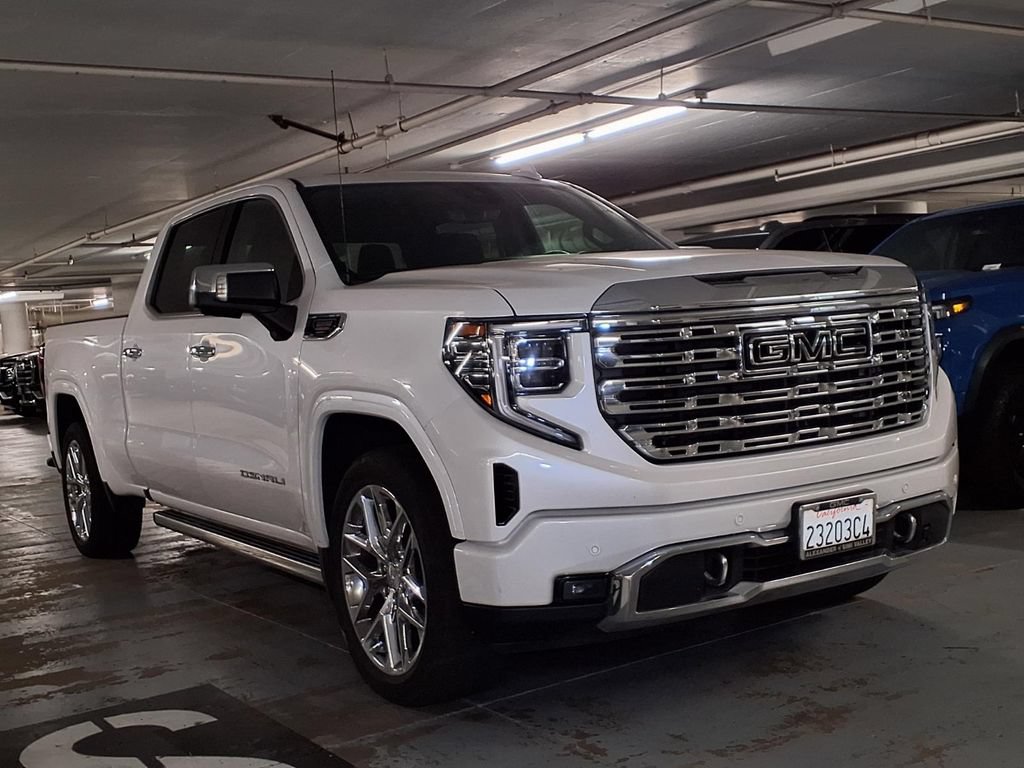Used 2024 GMC Sierra 1500 Denali w/ Denali Reserve Package AWD/4WD image 29