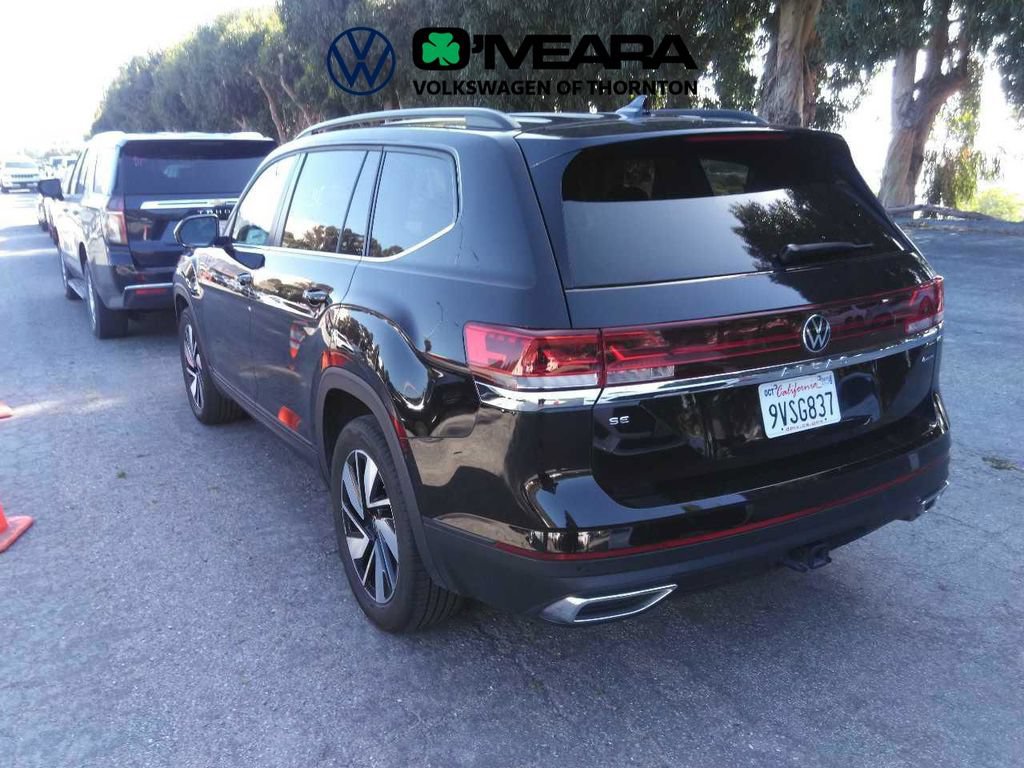 Used 2026 Volkswagen Atlas SE AWD/4WD image 4