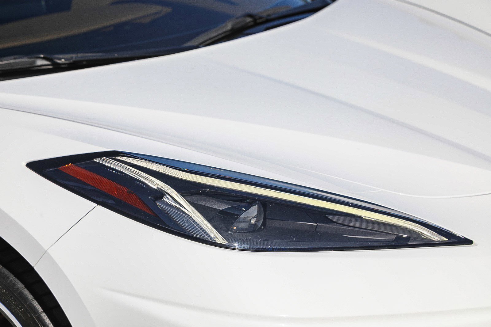 Used 2022 Chevrolet Corvette Stingray Premium Conv w/ Z51 Performance Package image 8