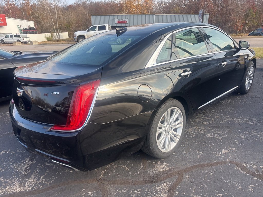 Used 2019 Cadillac XTS Luxury image 5
