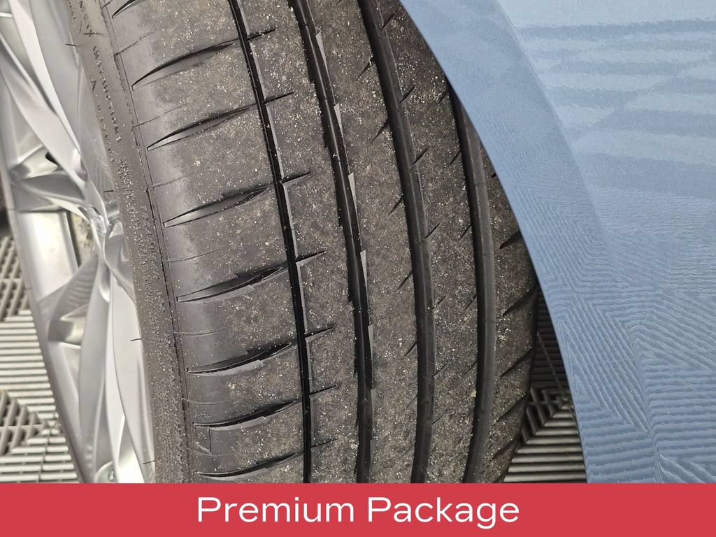 Used 2024 Cadillac CT5 V w/ Premium Package RWD image 13