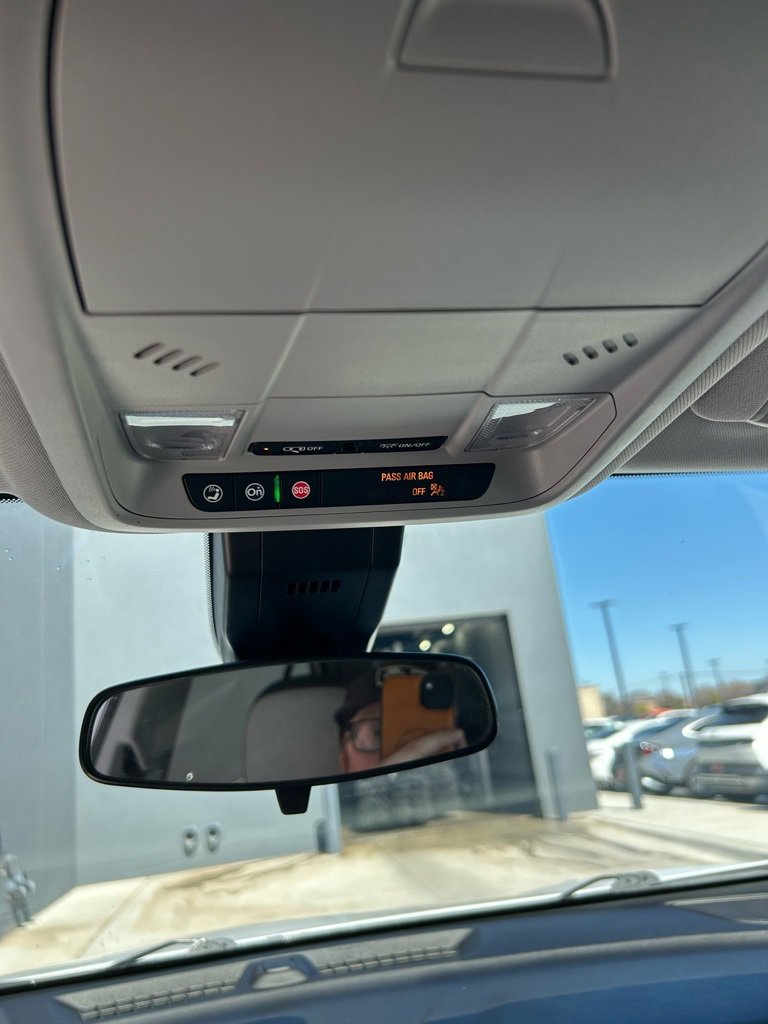 Used 2024 Chevrolet Equinox LT image 11