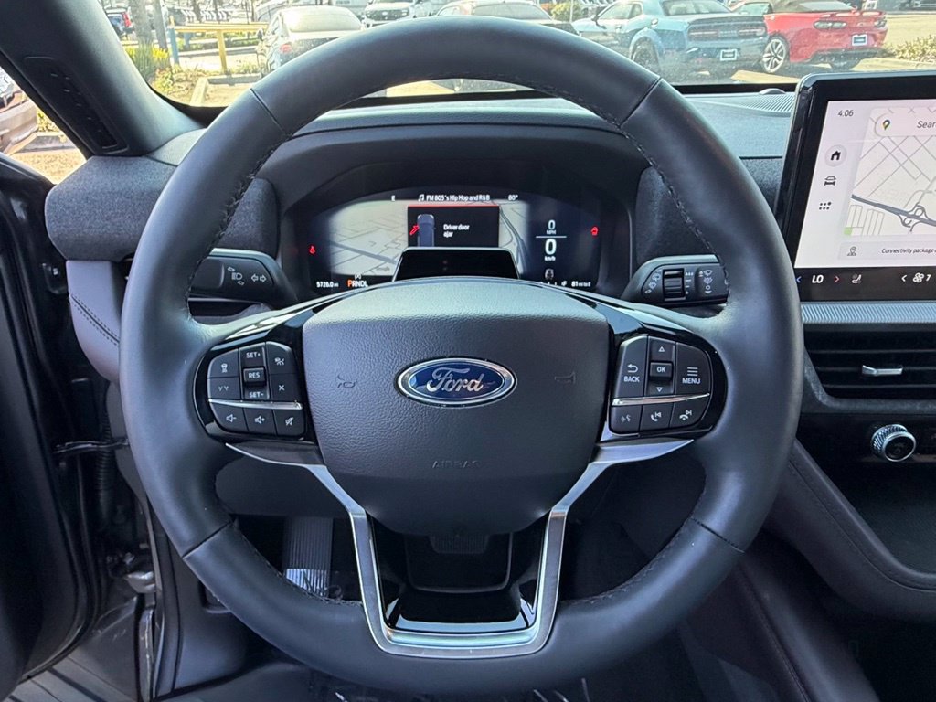 Used 2026 Ford Explorer Platinum RWD image 21