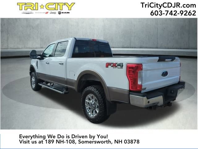 Used 2019 Ford F250 Lariat w/ Chrome Package image 3