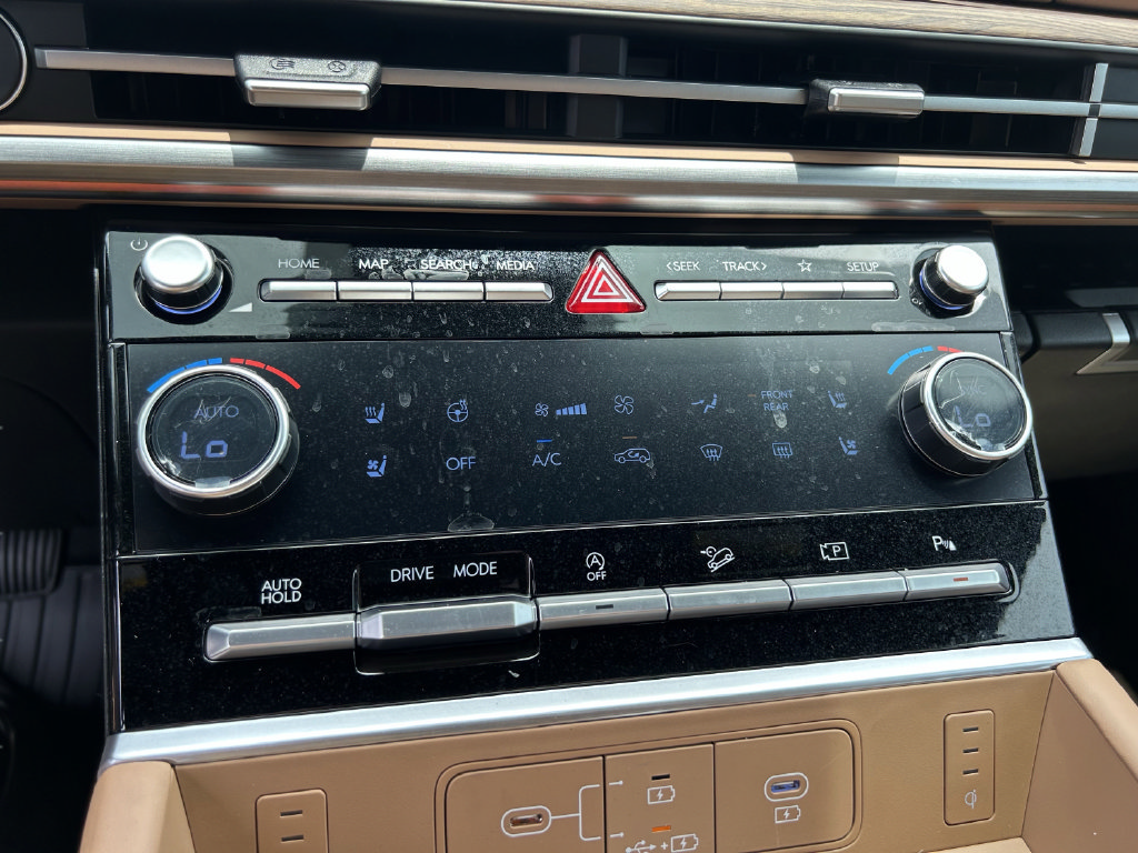 New 2026 Hyundai Santa Fe Calligraphy FWD image 26