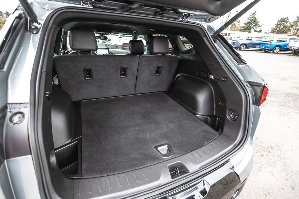 Used 2025 Chevrolet Blazer RS AWD/4WD image 32