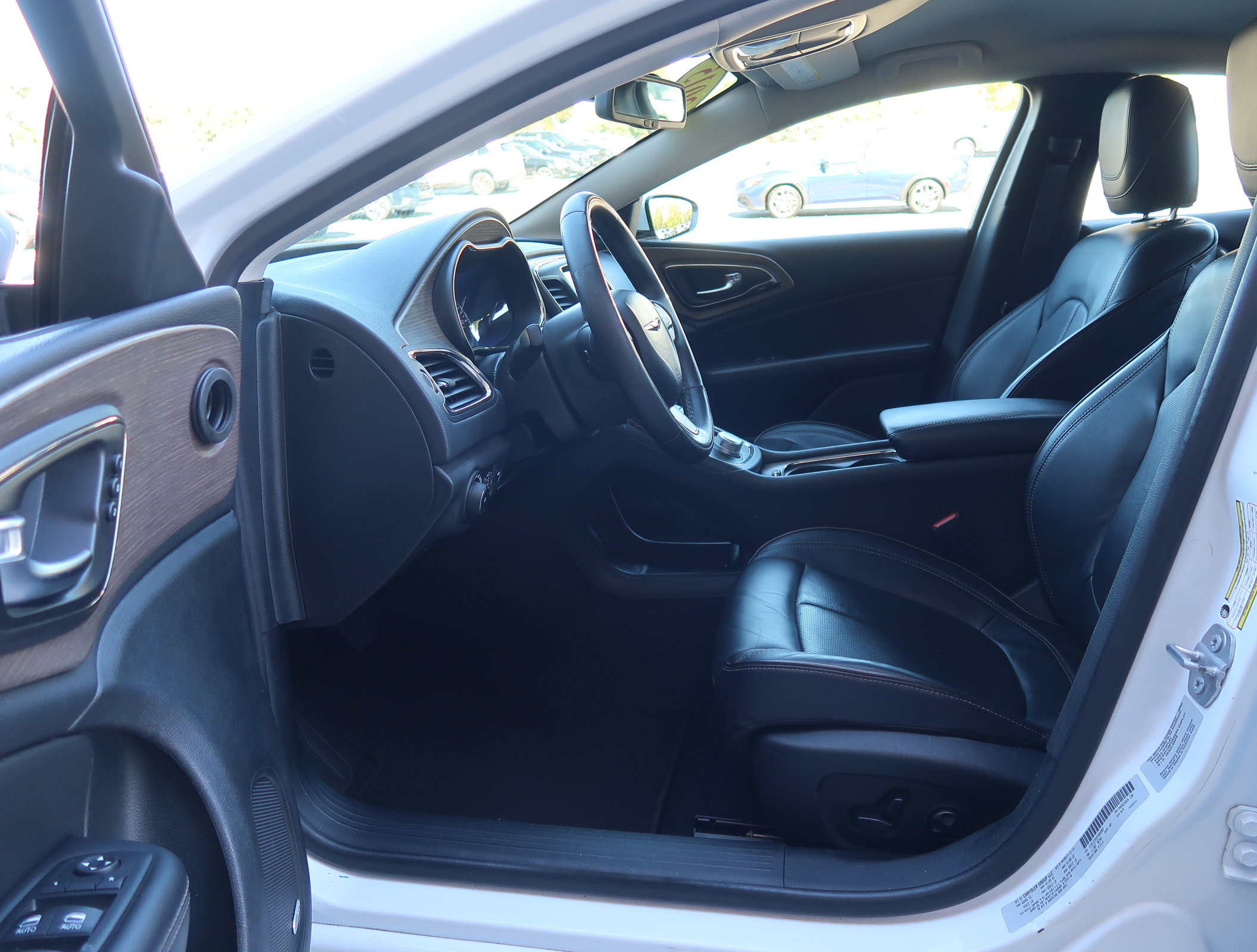 Used 2015 Chrysler 200 C w/ Navigation & Sound Group I FWD image 11