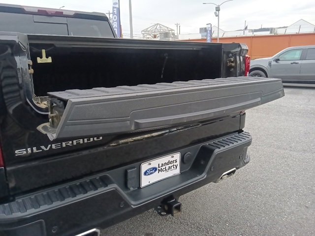 Used 2024 Chevrolet Silverado 1500 High Country w/ Technology Package image 28