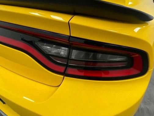 Used 2017 Dodge Charger R/T Scat Pack w/ Dynamics Package RWD image 14