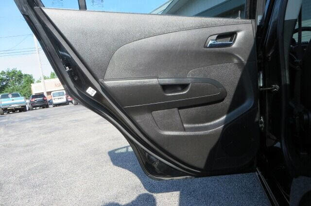 Used 2016 Chevrolet Sonic LTZ image 37