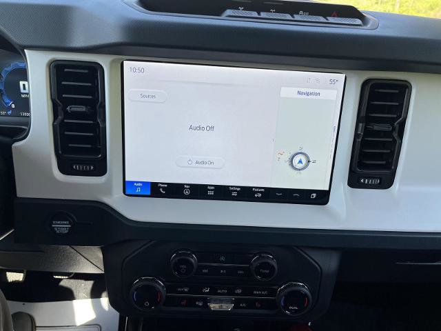 Certified 2025 Ford Bronco Heritage Edition AWD/4WD image 17