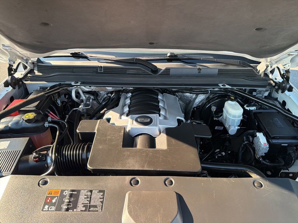 Used 2016 Cadillac Escalade Luxury image 12