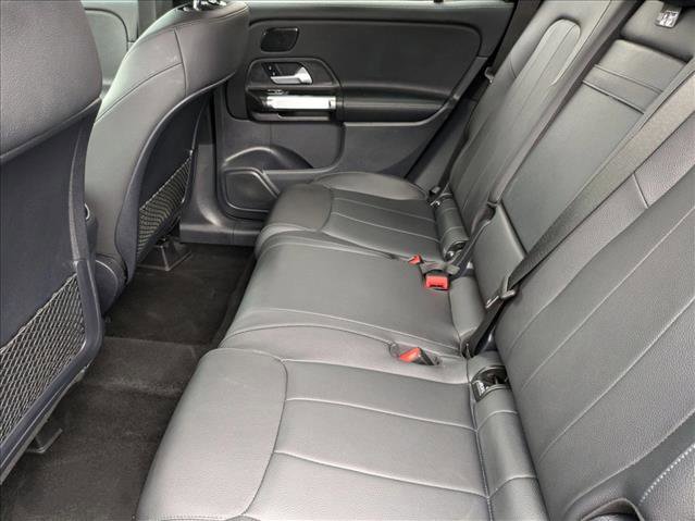 Used 2025 Mercedes-Benz GLB 250 image 18