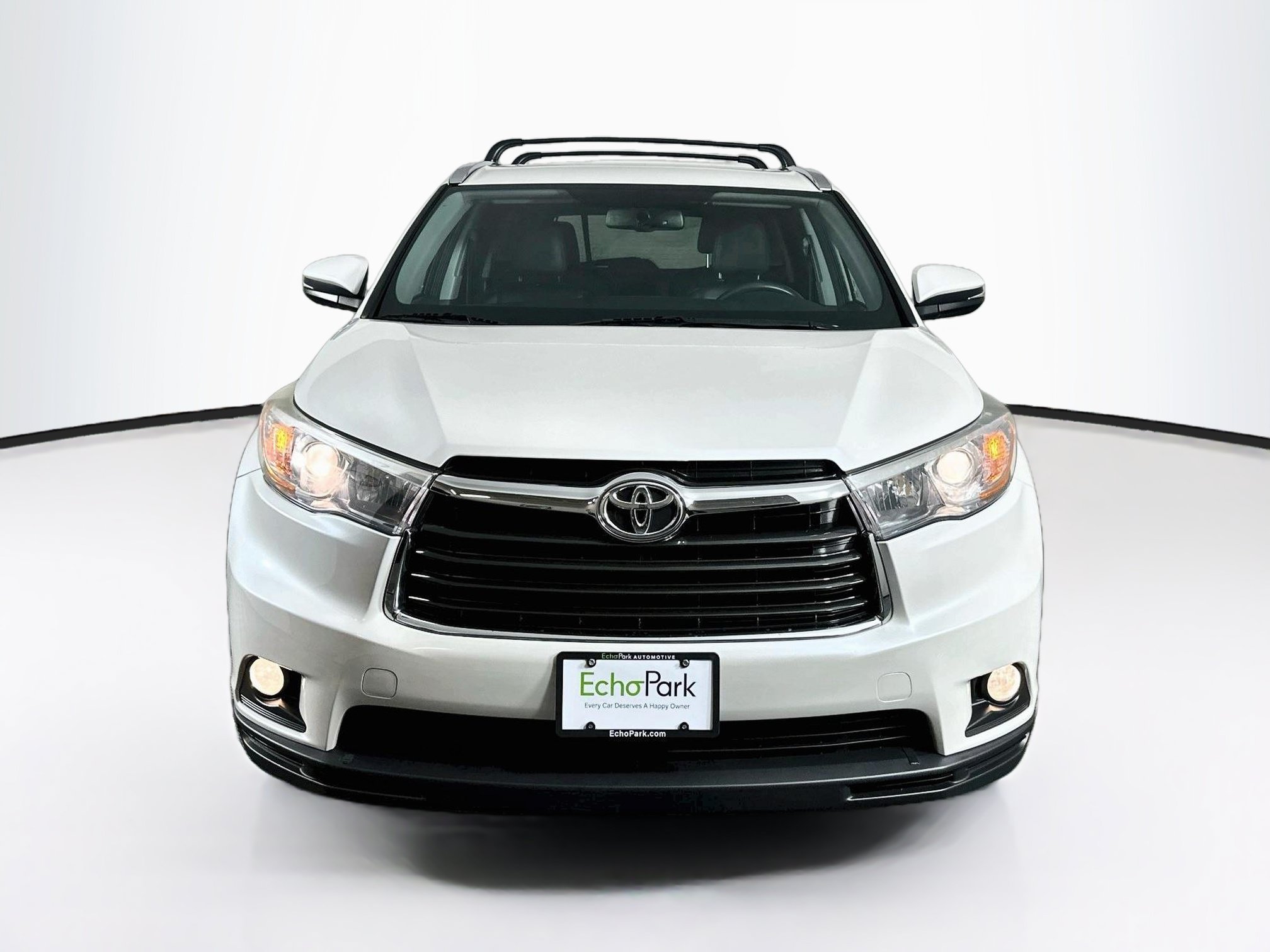 Used 2016 Toyota Highlander XLE AWD/4WD image 2