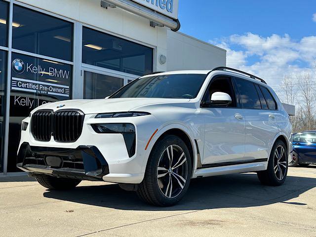 Certified 2024 BMW X7 xDrive40i w/ Executive Package image 3