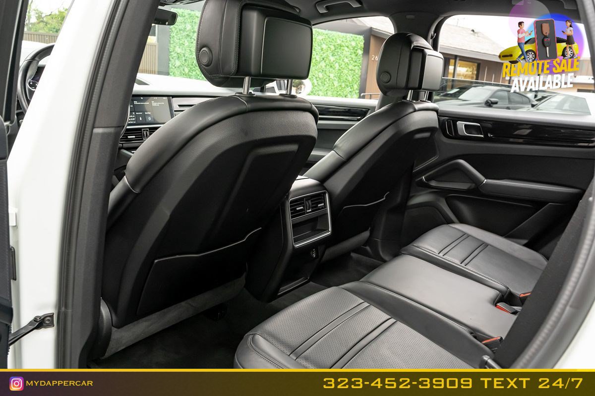 Used 2019 Porsche Cayenne AWD/4WD image 14