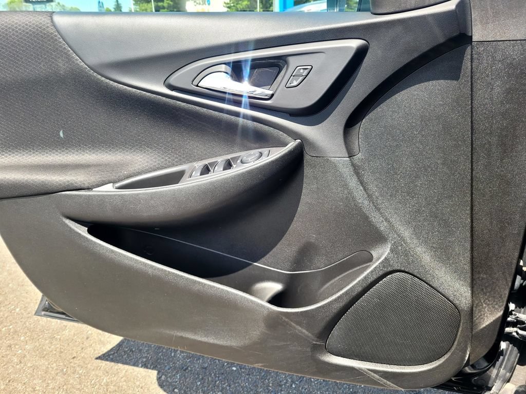 Used 2023 Chevrolet Malibu LT FWD image 16