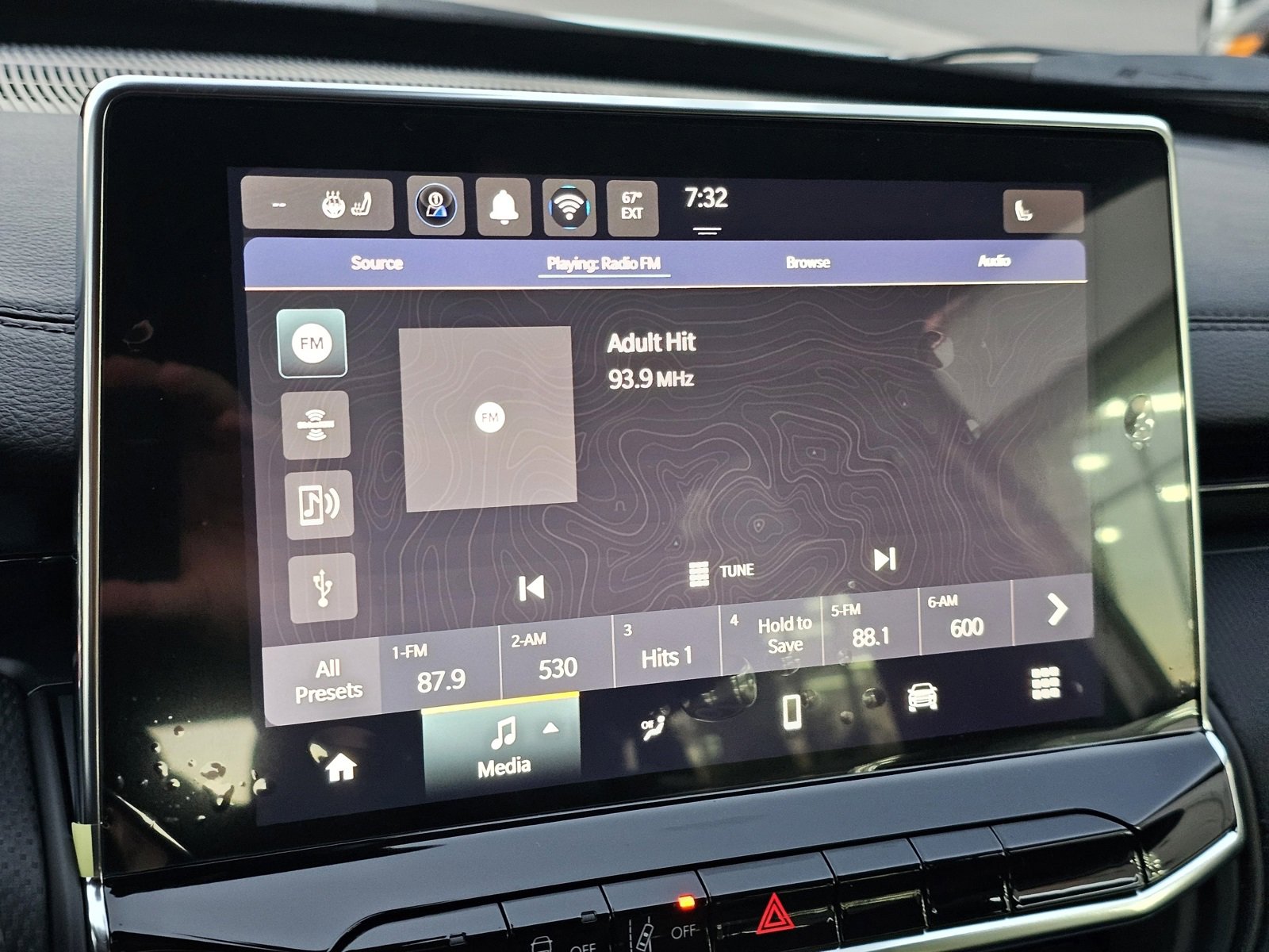 New 2026 Jeep Compass Latitude image 12