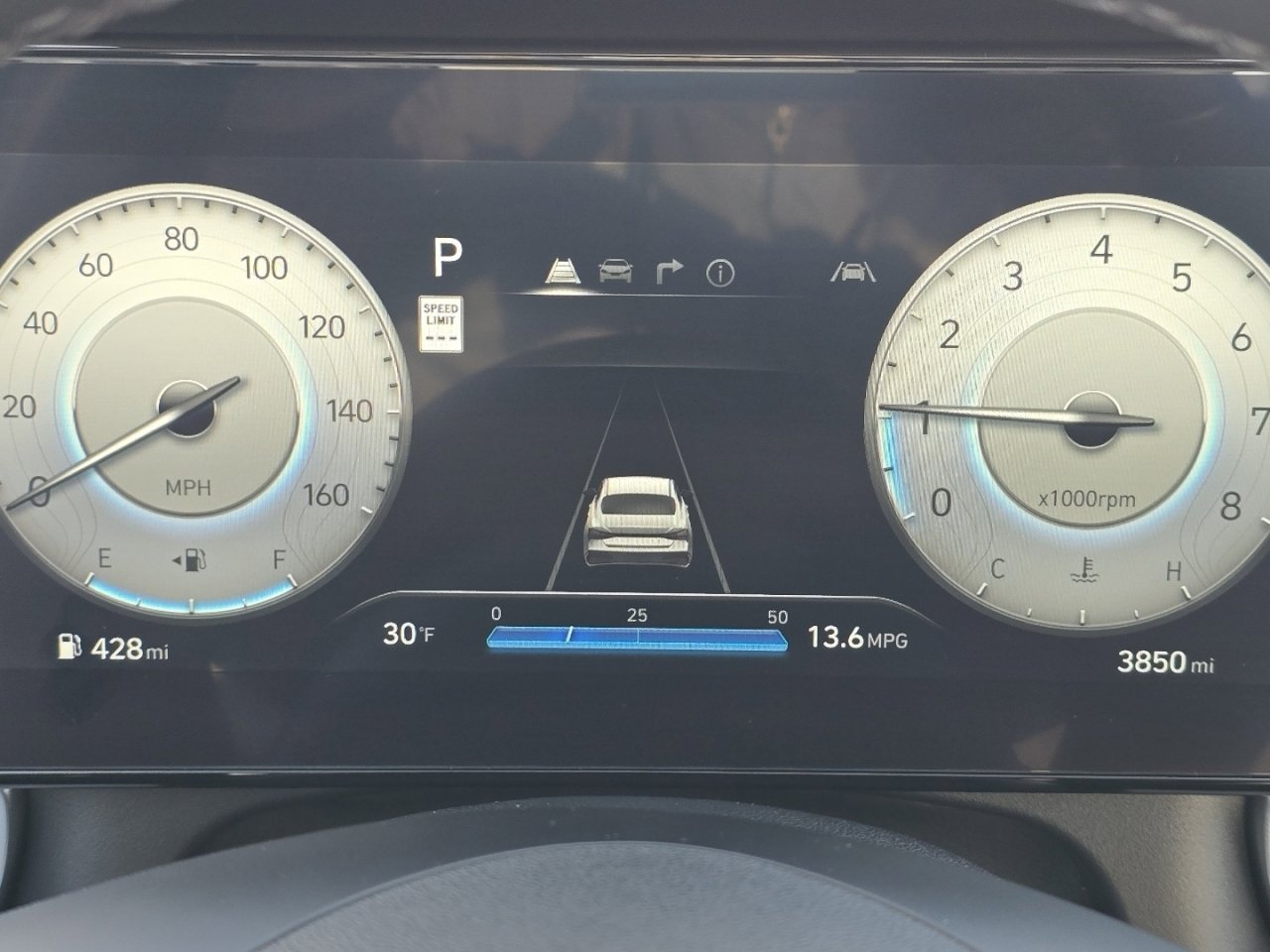 Used 2024 Hyundai Elantra Limited image 28