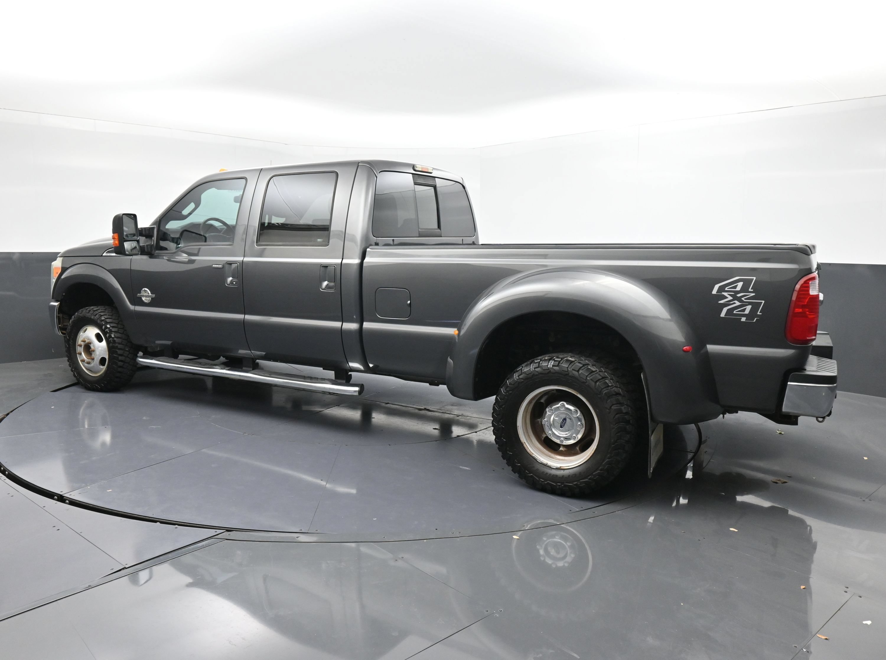 Used 2015 Ford F350 Lariat w/ Lariat Interior Package AWD/4WD image 6