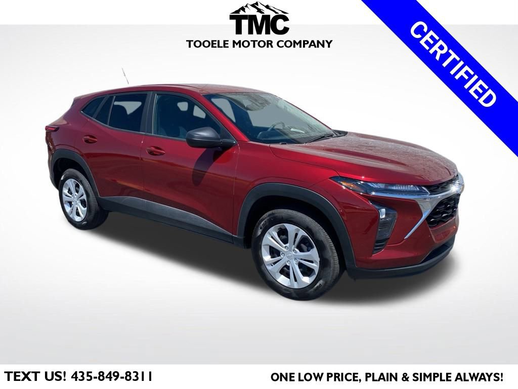 Used 2025 Chevrolet Trax LS