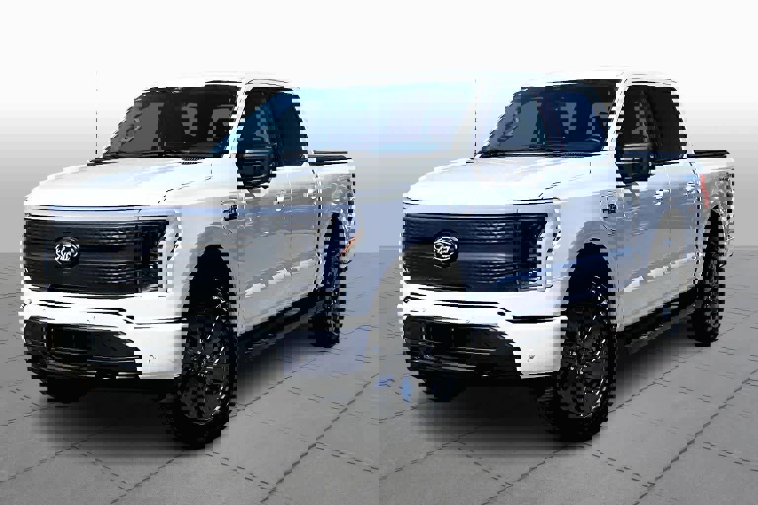 Certified 2025 Ford F150 Lightning Flash image 32