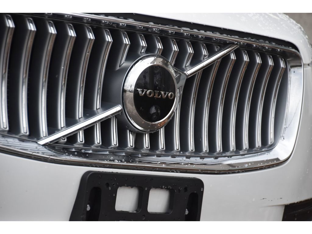 Certified 2023 Volvo XC90 B5 Plus image 11