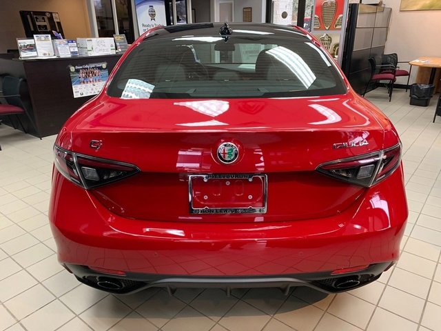 New 2025 Alfa Romeo Giulia image 3