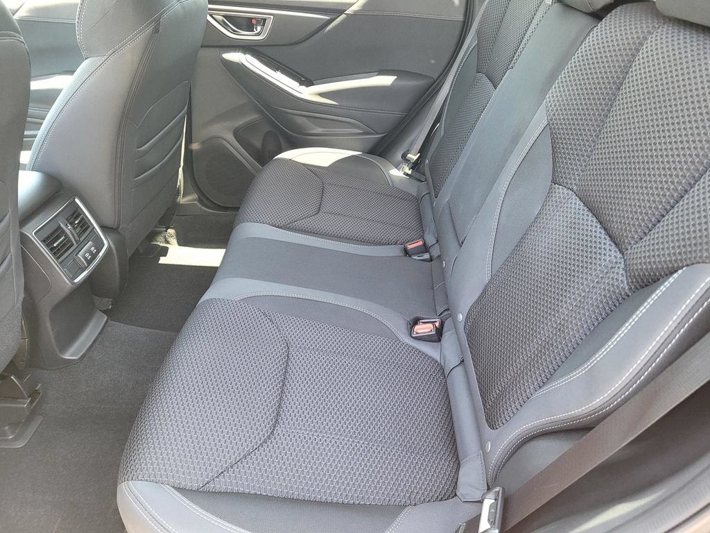 Used 2024 Subaru Forester Premium AWD/4WD image 12