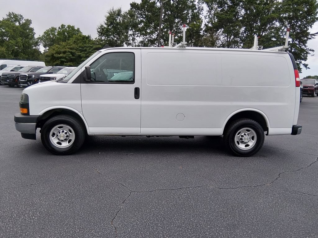 Used 2022 Chevrolet Express 2500 w/ Driver Convenience Package RWD image 7