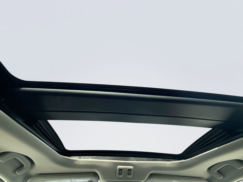 Used 2023 Nissan Murano Platinum w/ Cargo Package image 16