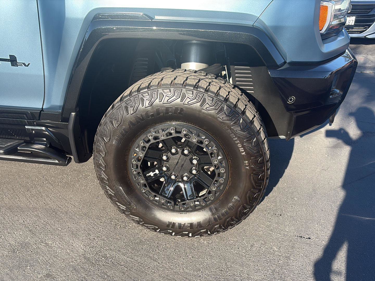 Used 2024 GMC Hummer EV 3X w/ Omega Edition image 36