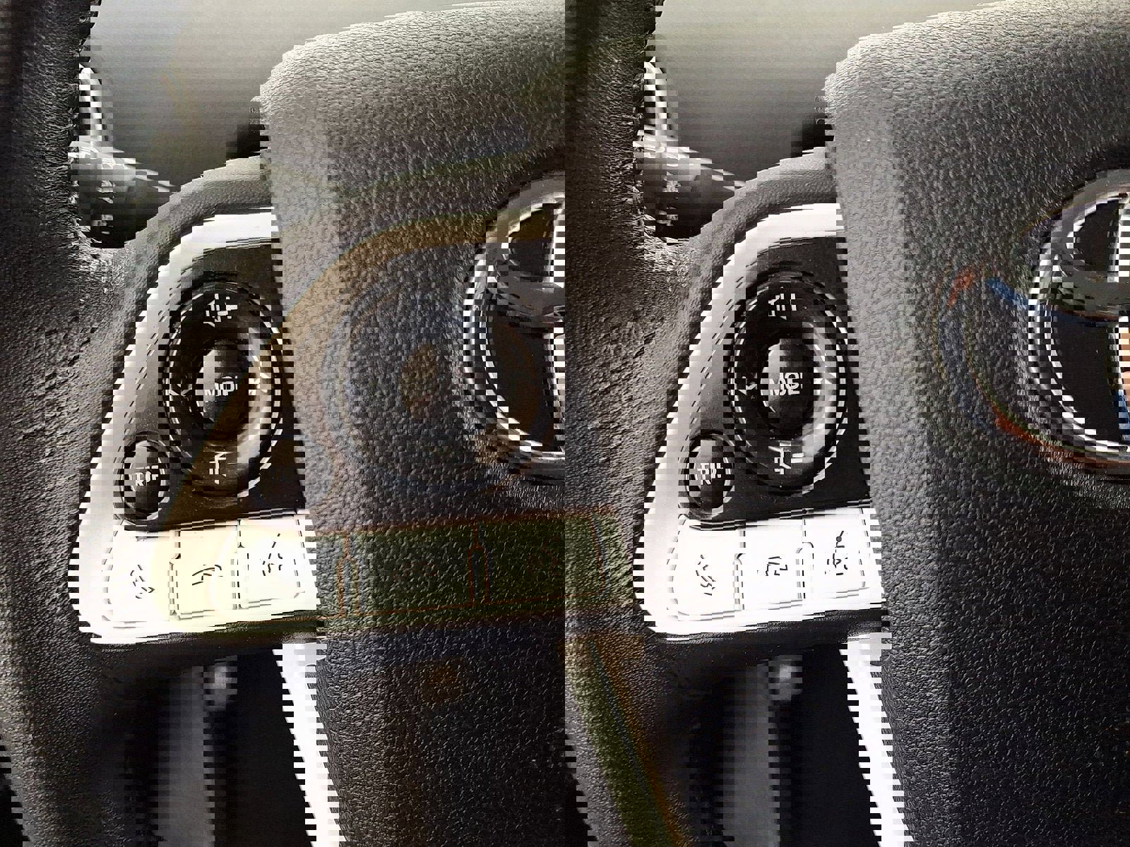 Certified 2017 Toyota Prius Prime Plus image 17