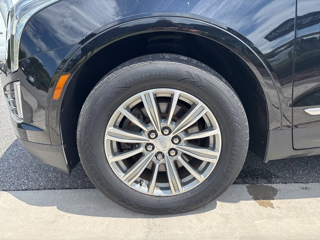 Used 2018 Cadillac XT5 Luxury w/ Driver Awareness Package image 14