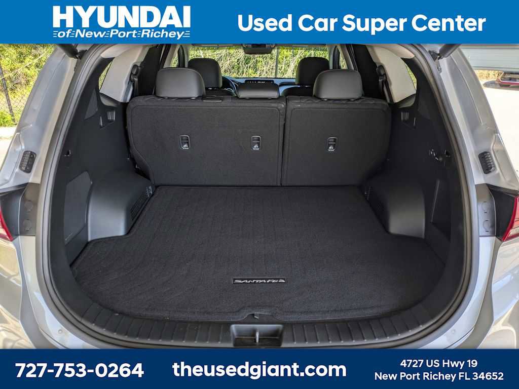 Used 2022 Hyundai Santa Fe Limited AWD/4WD image 12