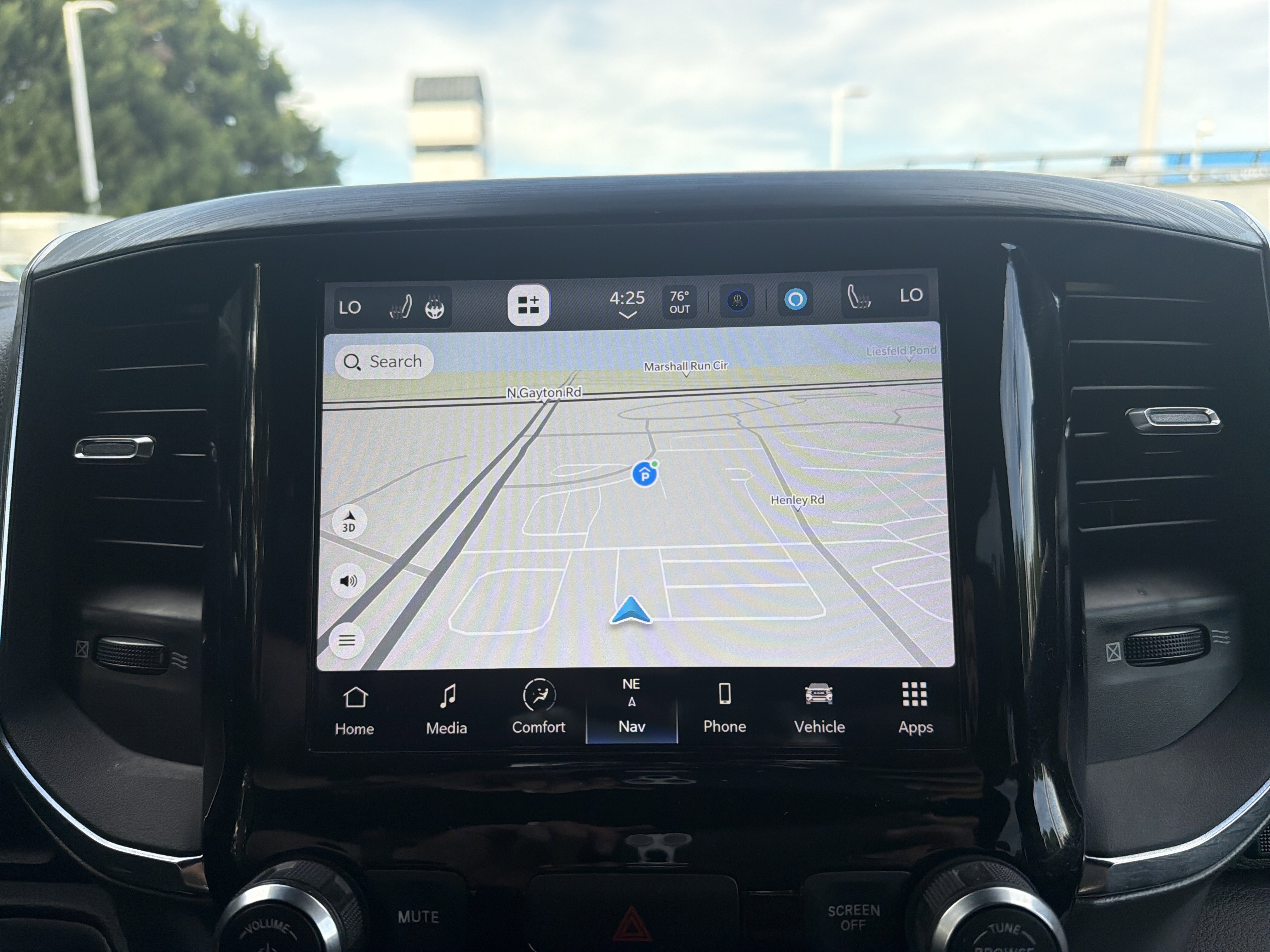 Used 2024 RAM 1500 Laramie image 24