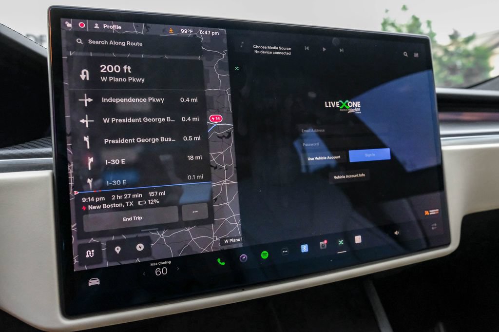 Used 2022 Tesla Model S Plaid AWD/4WD image 30