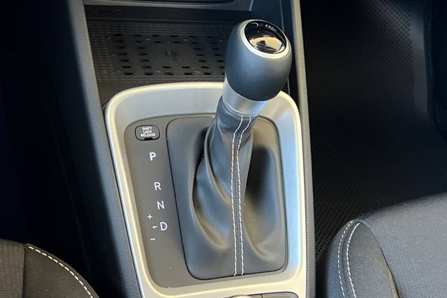 New 2026 Hyundai Venue SEL FWD image 20