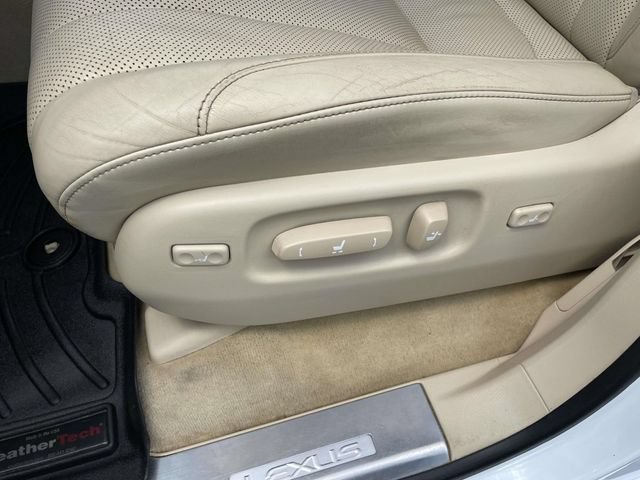 Used 2021 Lexus LX 570 4WD w/ Luxury Package image 15