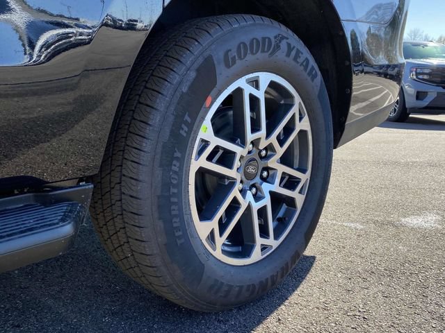 New 2026 Ford Expedition Max Active RWD image 9