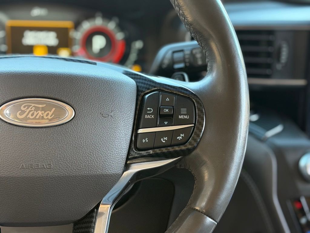 Used 2020 Ford Explorer Platinum w/ Premium Technology Package AWD/4WD image 47