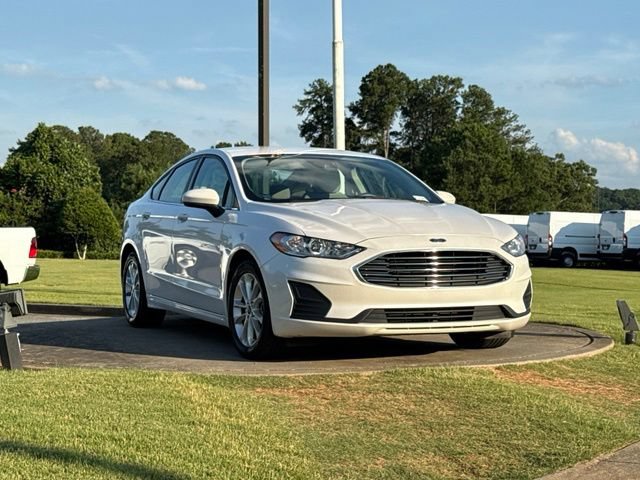Used 2020 Ford Fusion SE FWD image 9