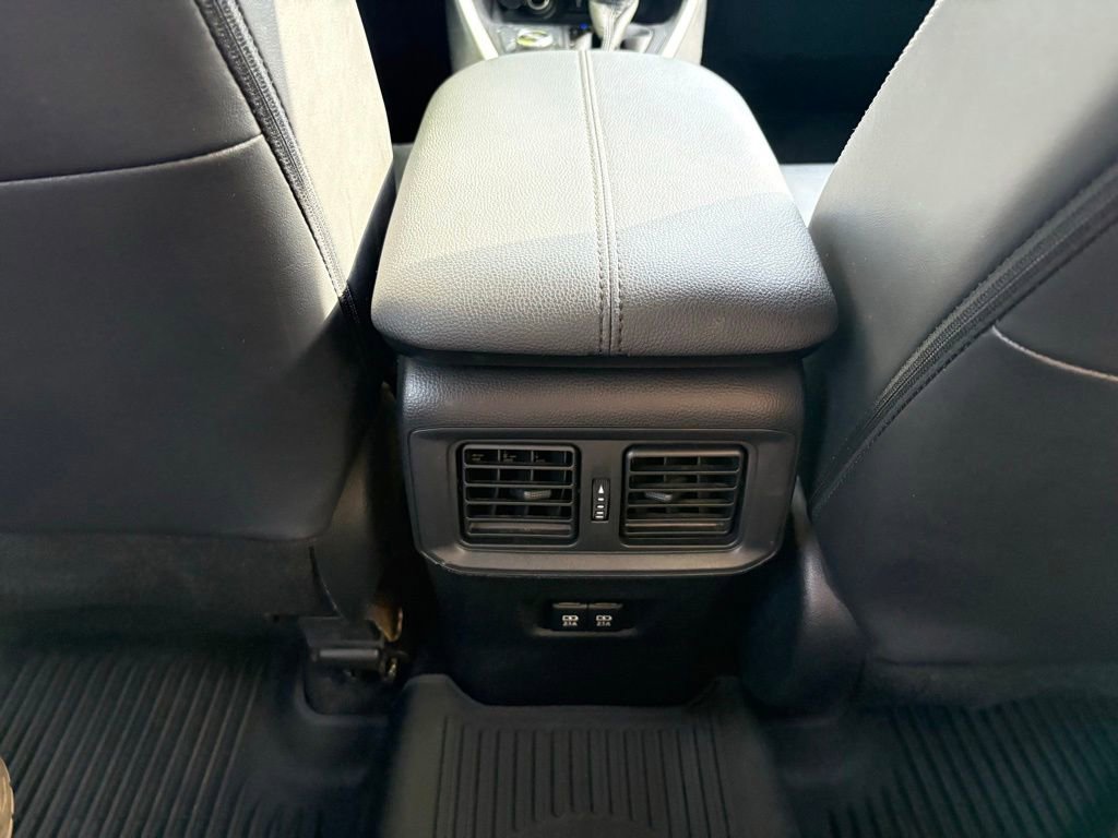 Used 2021 Toyota RAV4 XLE Premium AWD/4WD image 15