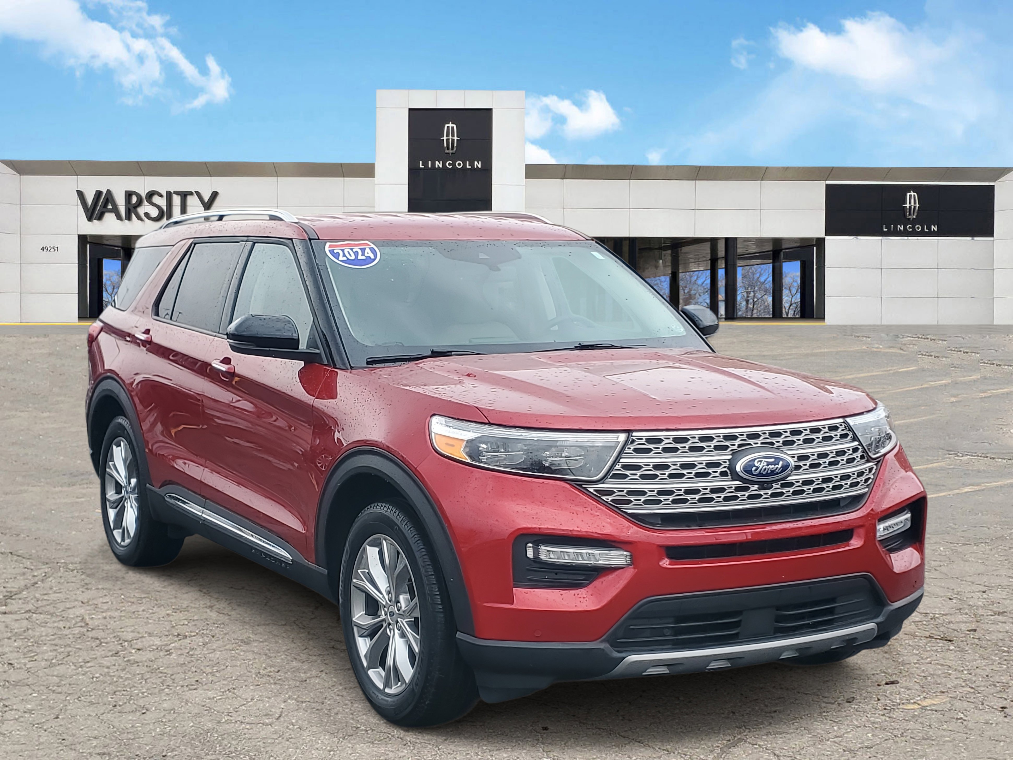 Used 2024 Ford Explorer Limited w/ Equipment Group 301A AWD/4WD image 1